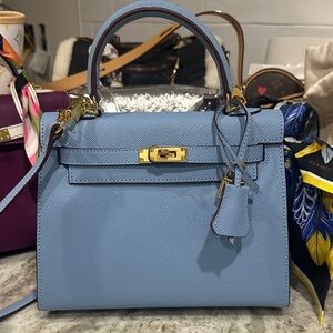 Elegant Kelly 25 Handbag New!